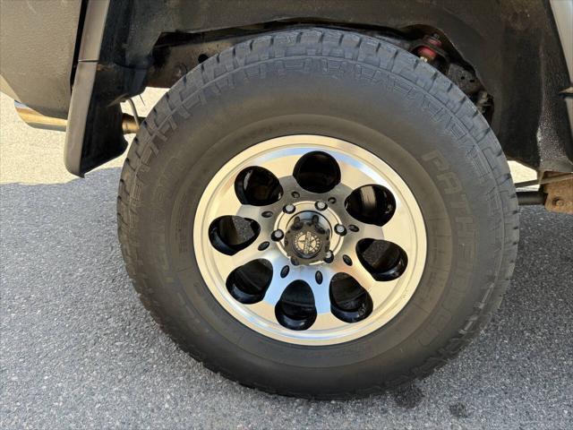 used 2007 Toyota FJ Cruiser car, priced at $18,995