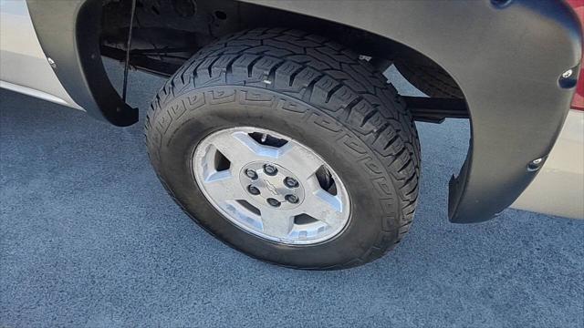 used 2005 Chevrolet Silverado 1500 car, priced at $15,995