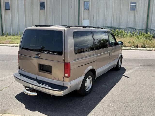 used 2000 GMC Safari car, priced at $8,995