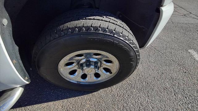 used 2009 Chevrolet Silverado 1500 car, priced at $15,995