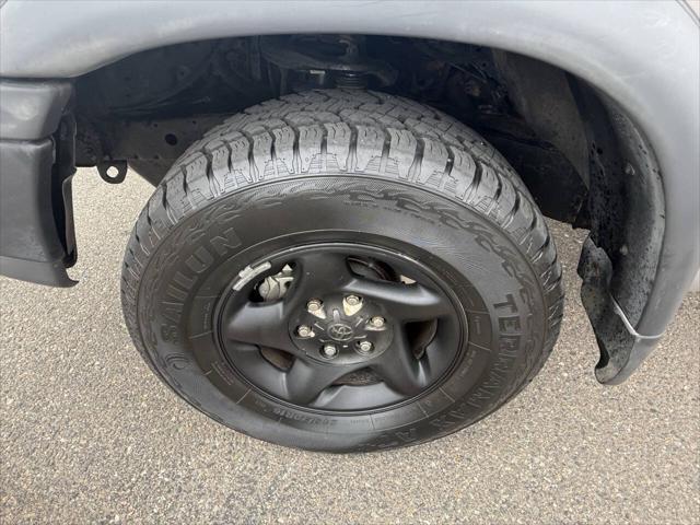 used 2002 Toyota Tundra car, priced at $16,995