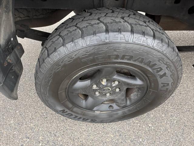 used 2002 Toyota Tundra car, priced at $16,995