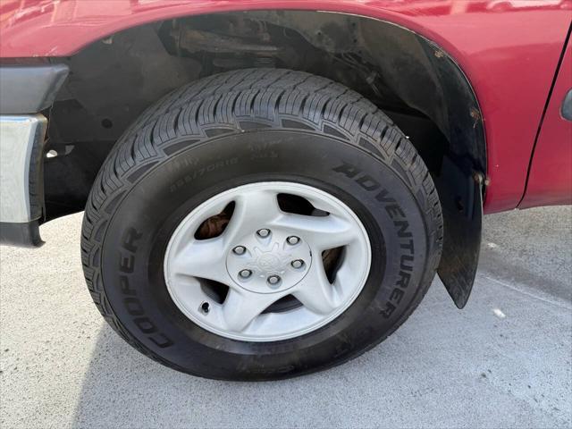 used 2002 Toyota Tundra car, priced at $12,995