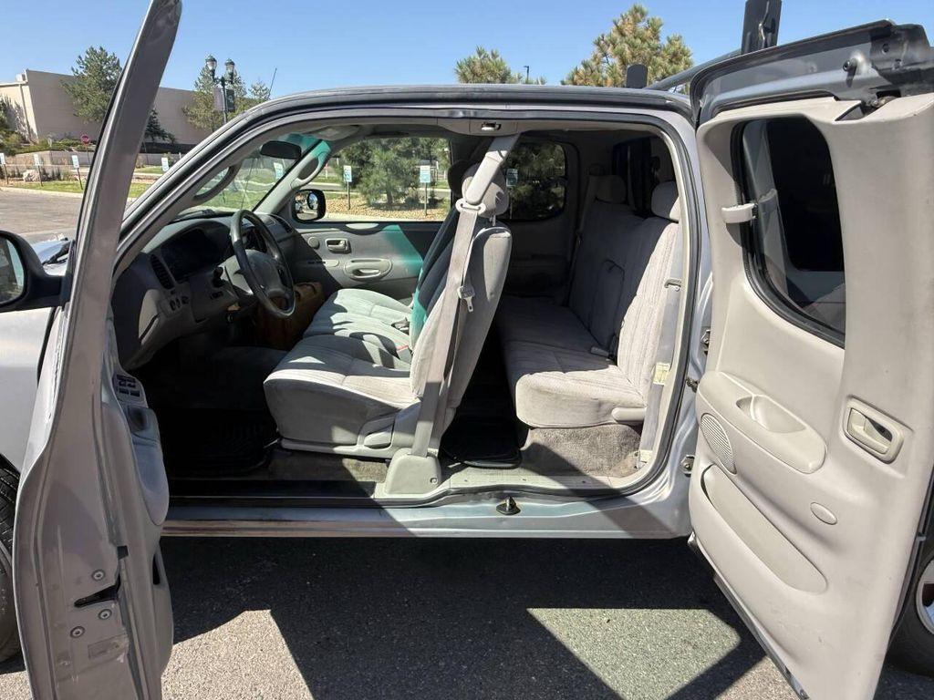 used 2000 Toyota Tundra car, priced at $13,995