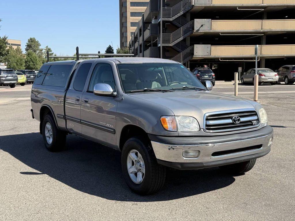 used 2000 Toyota Tundra car, priced at $13,995