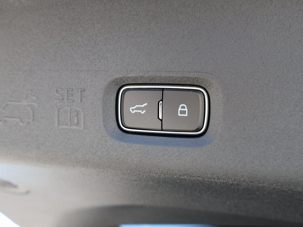 new 2025 Ford Expedition Max car, priced at $70,631