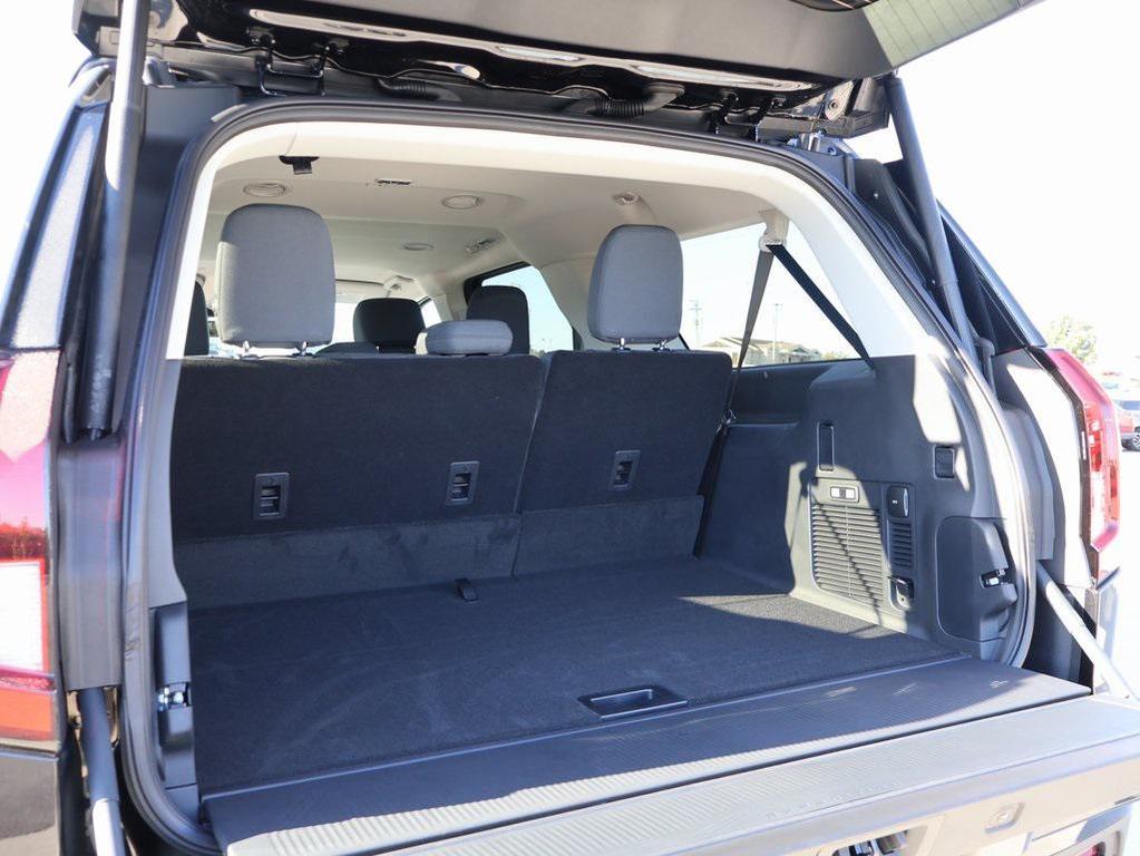 new 2025 Ford Expedition Max car, priced at $70,631