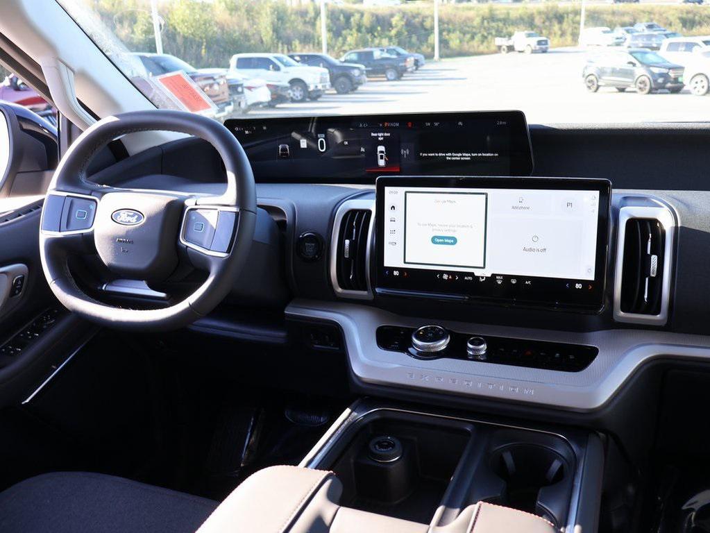 new 2025 Ford Expedition Max car, priced at $70,631