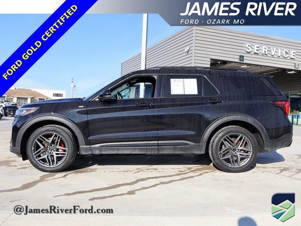 used 2025 Ford Explorer car, priced at $40,639