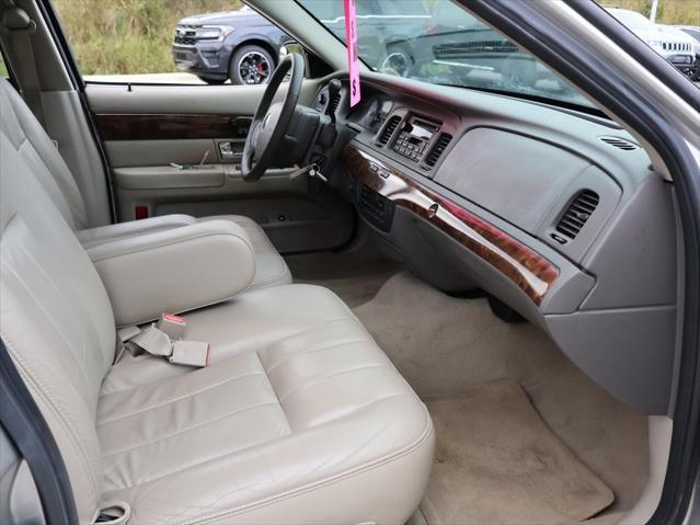 used 2006 Mercury Grand Marquis car, priced at $6,473