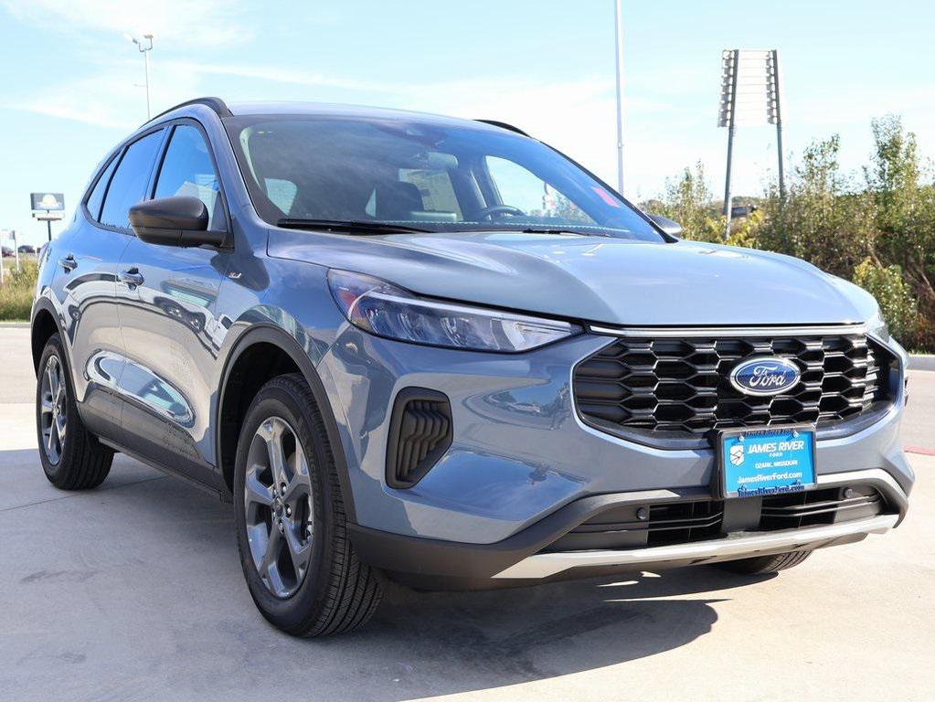 new 2025 Ford Escape car, priced at $29,870