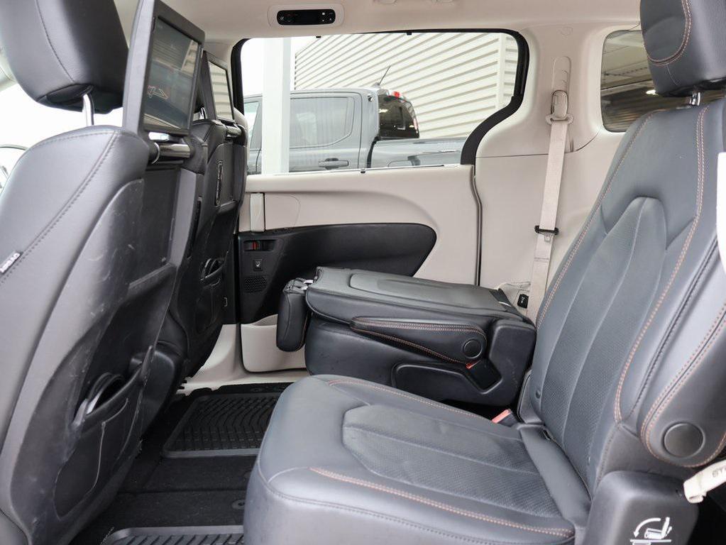 used 2019 Chrysler Pacifica car, priced at $13,986