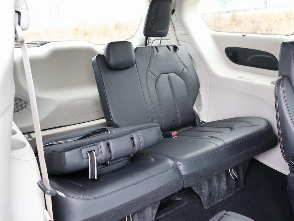 used 2019 Chrysler Pacifica car, priced at $13,986