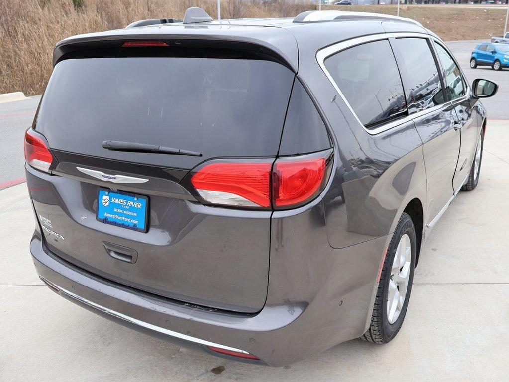 used 2019 Chrysler Pacifica car, priced at $13,986