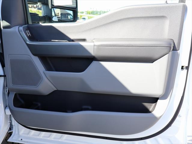 new 2025 Ford F-250 car, priced at $51,764