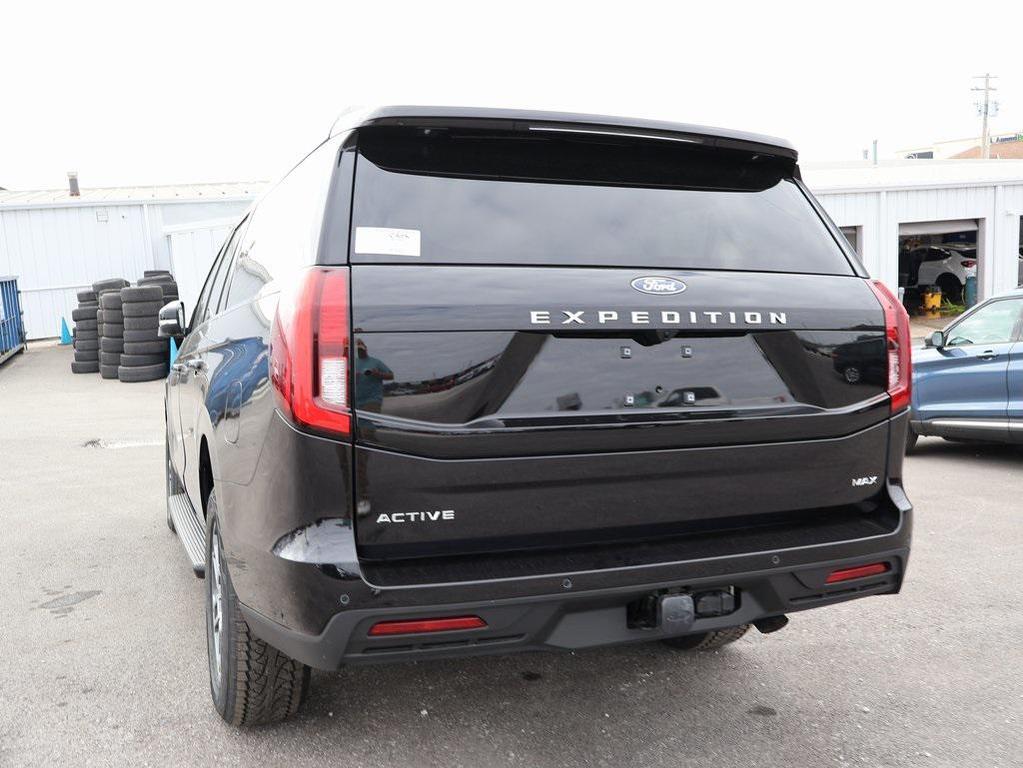new 2025 Ford Expedition Max car, priced at $75,951