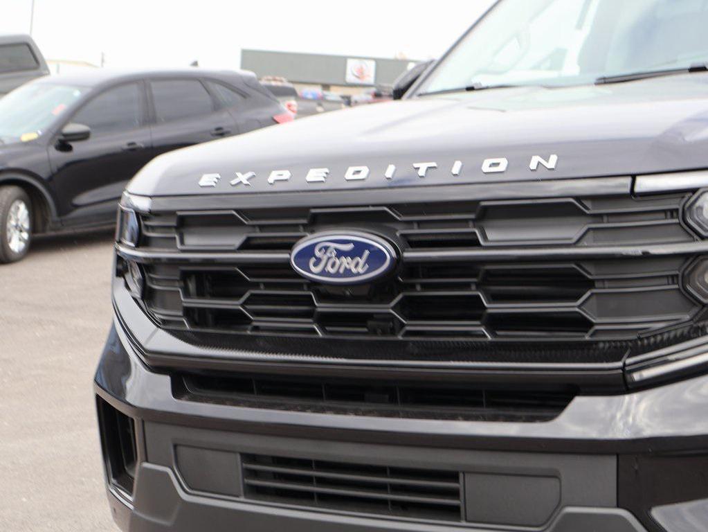 new 2025 Ford Expedition Max car, priced at $75,951