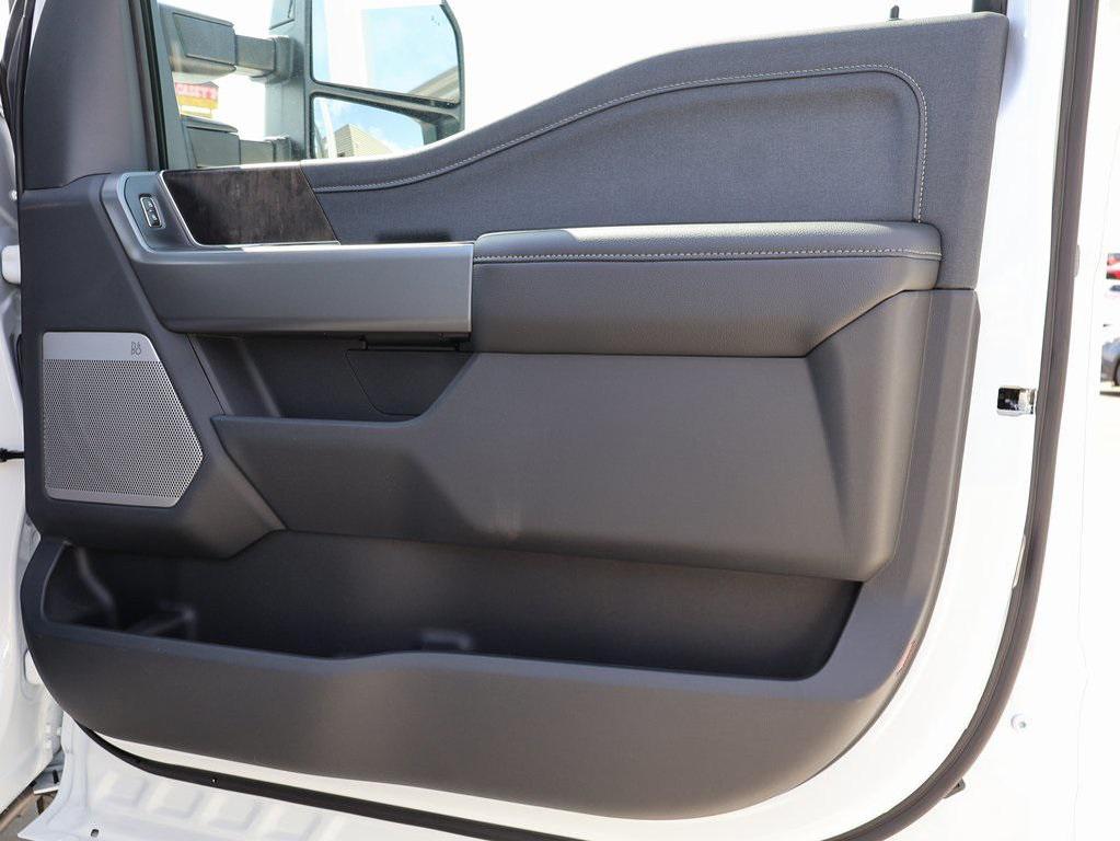 new 2025 Ford F-250 car, priced at $73,988