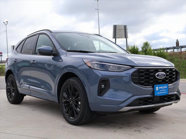 new 2025 Ford Escape car, priced at $34,399