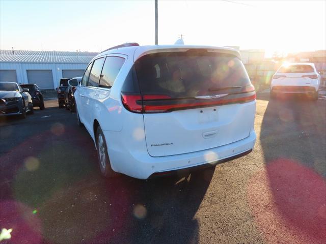 used 2022 Chrysler Pacifica car, priced at $21,858