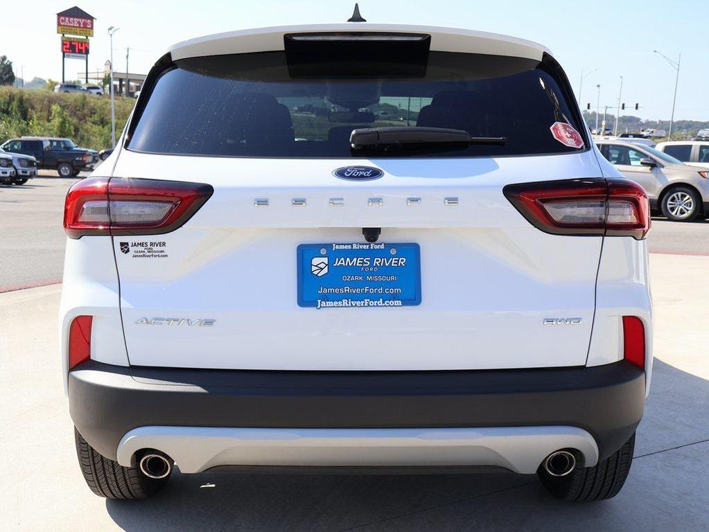 new 2025 Ford Escape car, priced at $26,704