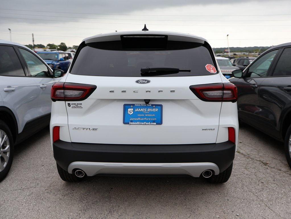 new 2025 Ford Escape car, priced at $27,881