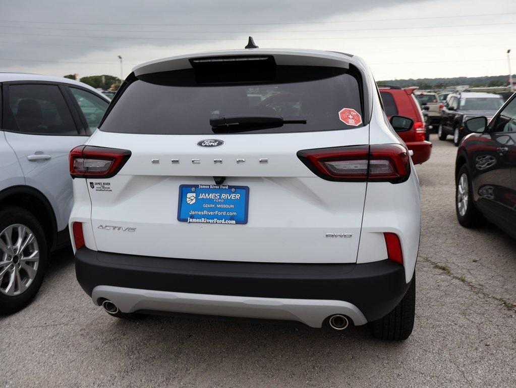 new 2025 Ford Escape car, priced at $27,881