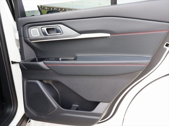 new 2025 Ford Explorer car, priced at $59,214