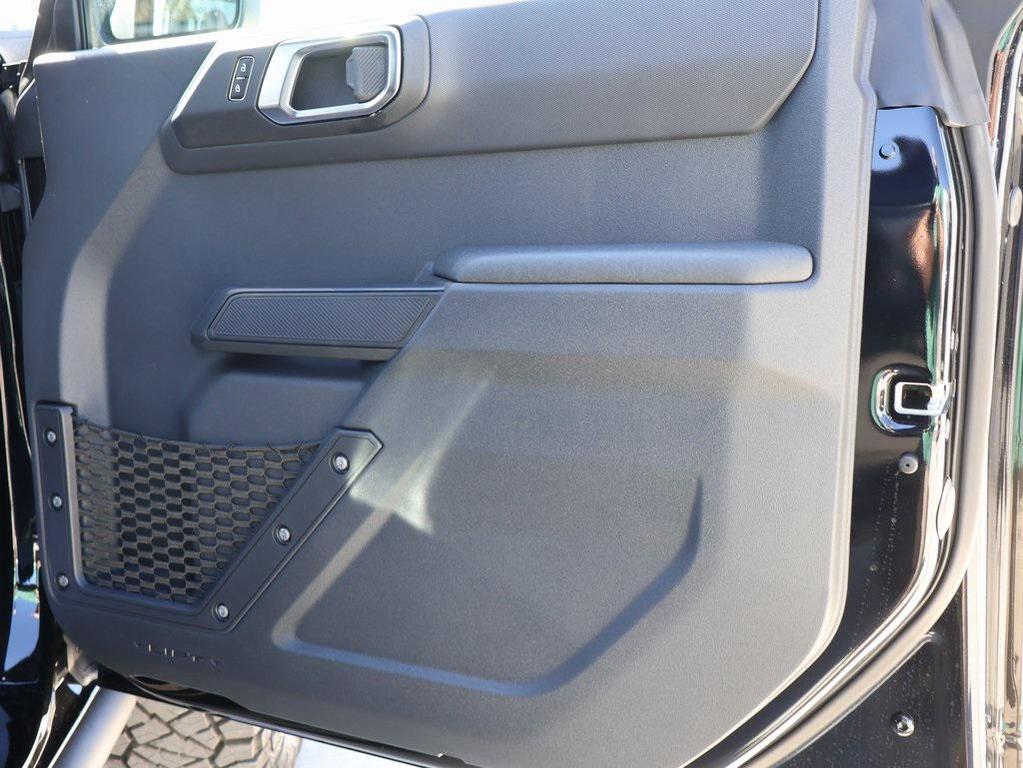 new 2025 Ford Bronco car, priced at $52,308