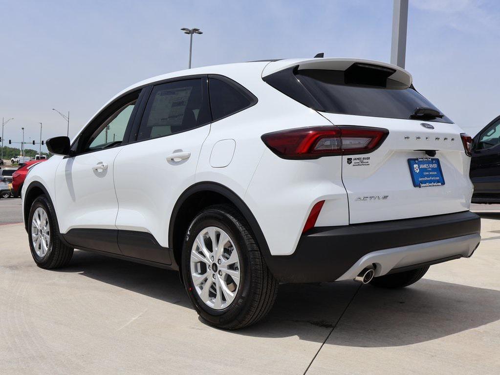 new 2025 Ford Escape car, priced at $25,303