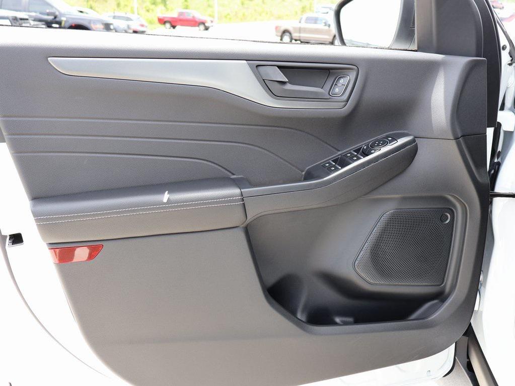 new 2025 Ford Escape car, priced at $25,303