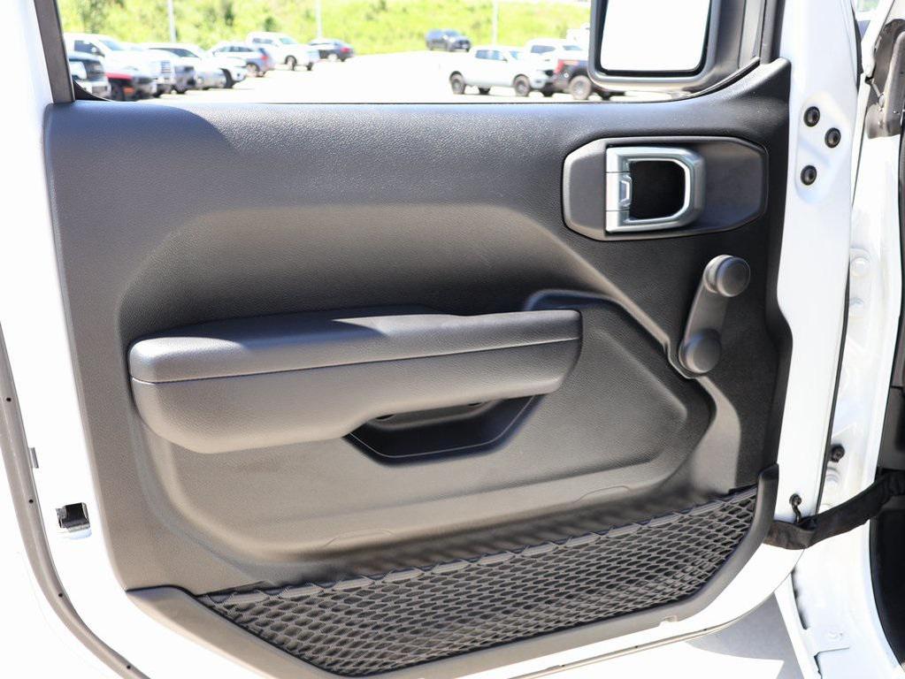 used 2021 Jeep Wrangler Unlimited car, priced at $26,308