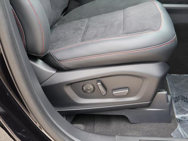 new 2025 Ford Explorer car, priced at $61,230