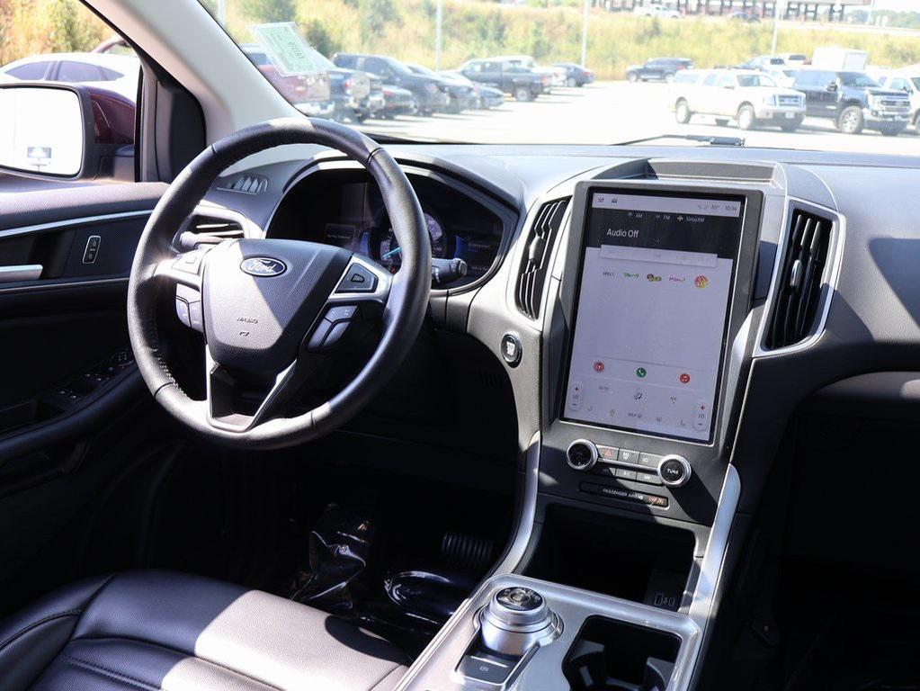 used 2024 Ford Edge car, priced at $28,997