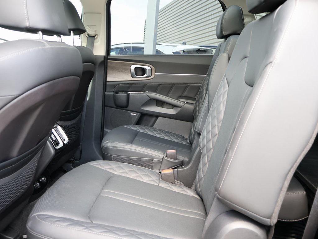 used 2022 Kia Sorento car, priced at $31,436