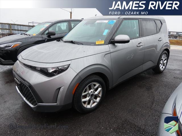 used 2023 Kia Soul car, priced at $17,574