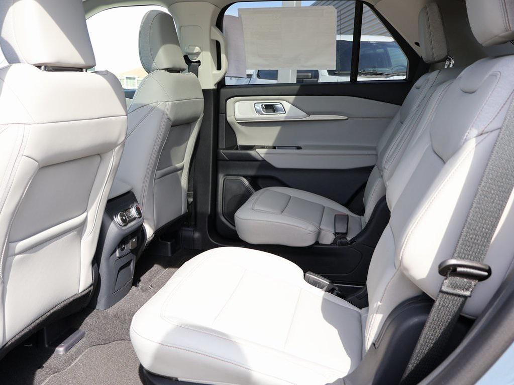 new 2025 Ford Explorer car, priced at $46,734