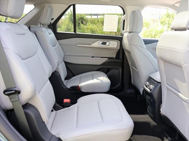 new 2025 Ford Explorer car, priced at $47,852