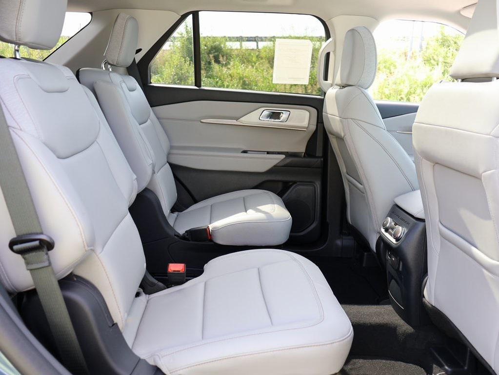 new 2025 Ford Explorer car, priced at $46,734