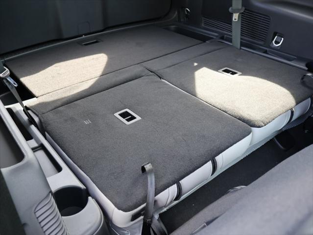 new 2025 Ford Explorer car, priced at $47,852