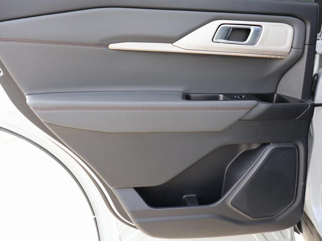 used 2025 Ford Explorer car, priced at $38,629