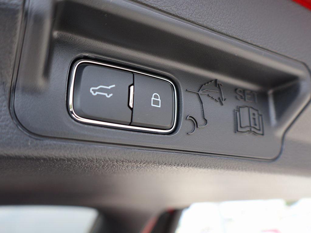 new 2025 Ford Explorer car, priced at $56,932
