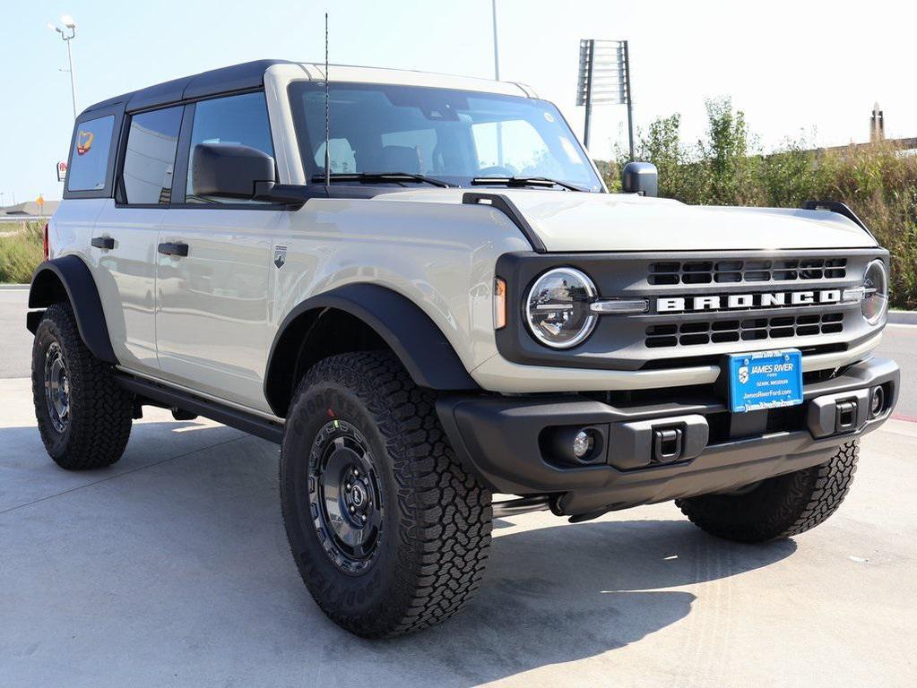 new 2025 Ford Bronco car, priced at $53,308