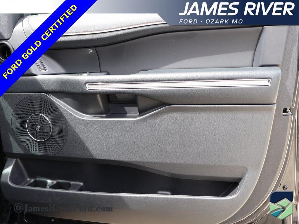 used 2024 Ford Expedition car, priced at $65,365