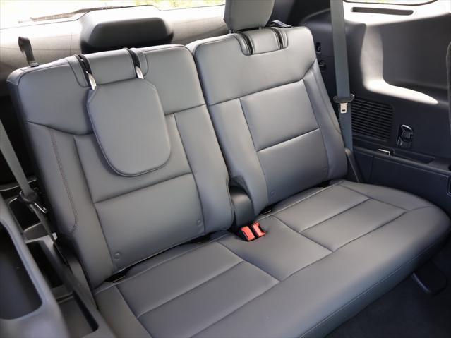 new 2025 Ford Explorer car, priced at $44,134