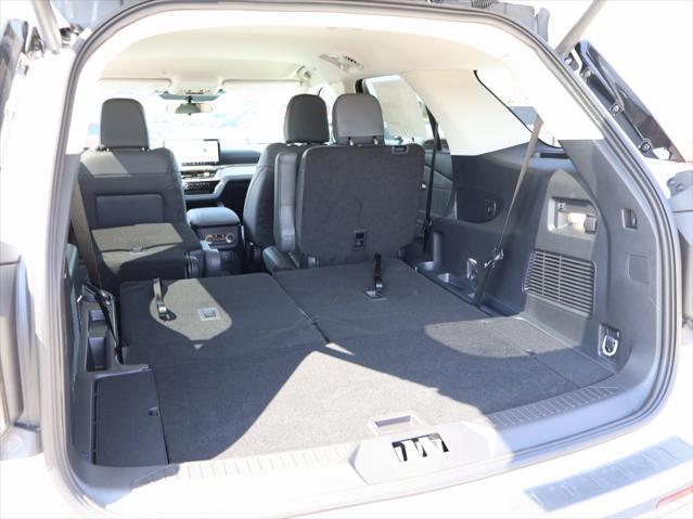 new 2025 Ford Explorer car, priced at $44,560