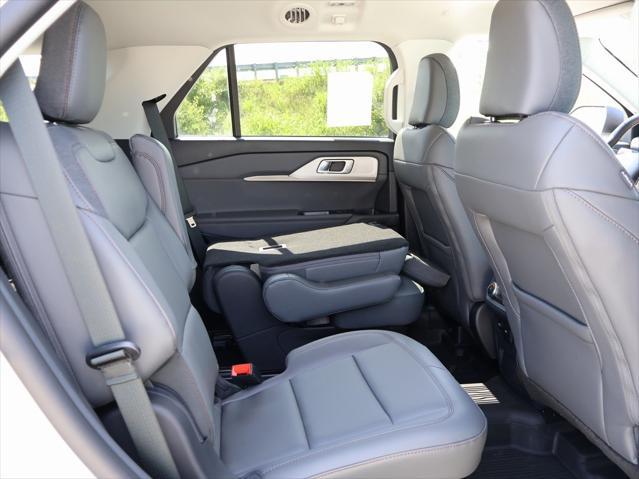 new 2025 Ford Explorer car, priced at $44,560