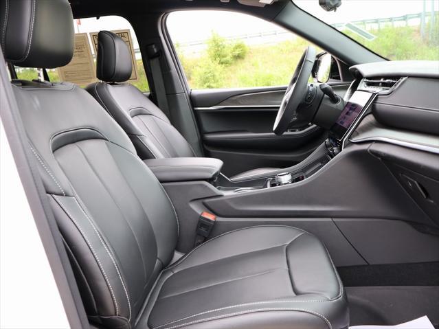 used 2025 Jeep Grand Cherokee car, priced at $43,927
