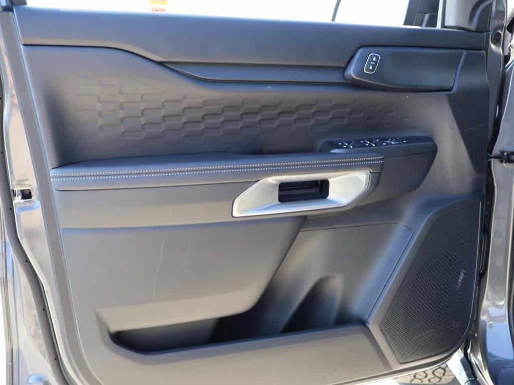 new 2025 Ford Ranger car, priced at $41,386