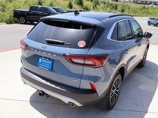 new 2025 Ford Escape PHEV car, priced at $33,926